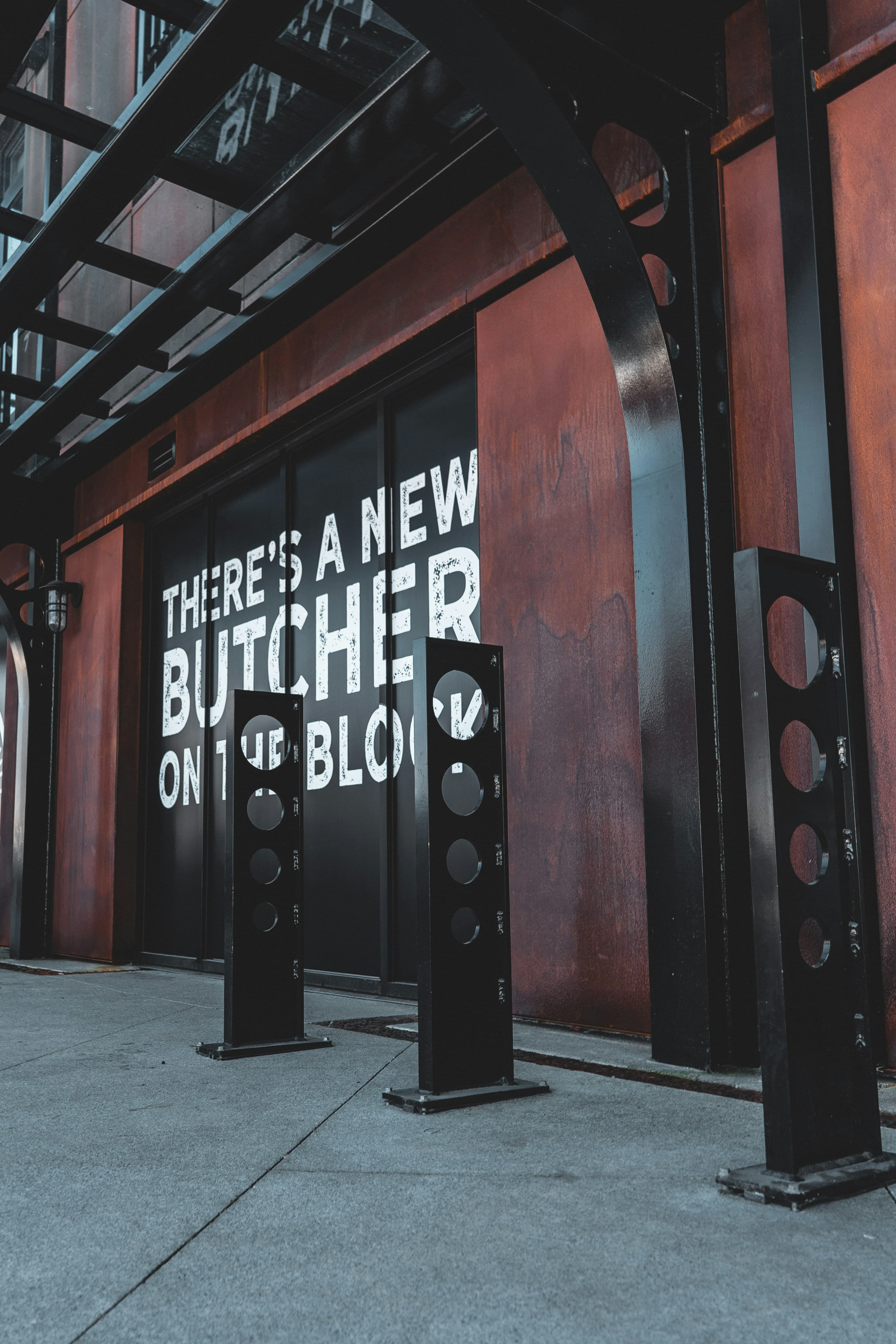 Outside the EliteCuts store, established 2018
